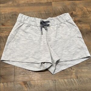 Lululemon Athletica Gray Athletic Shorts Relaxed Fit